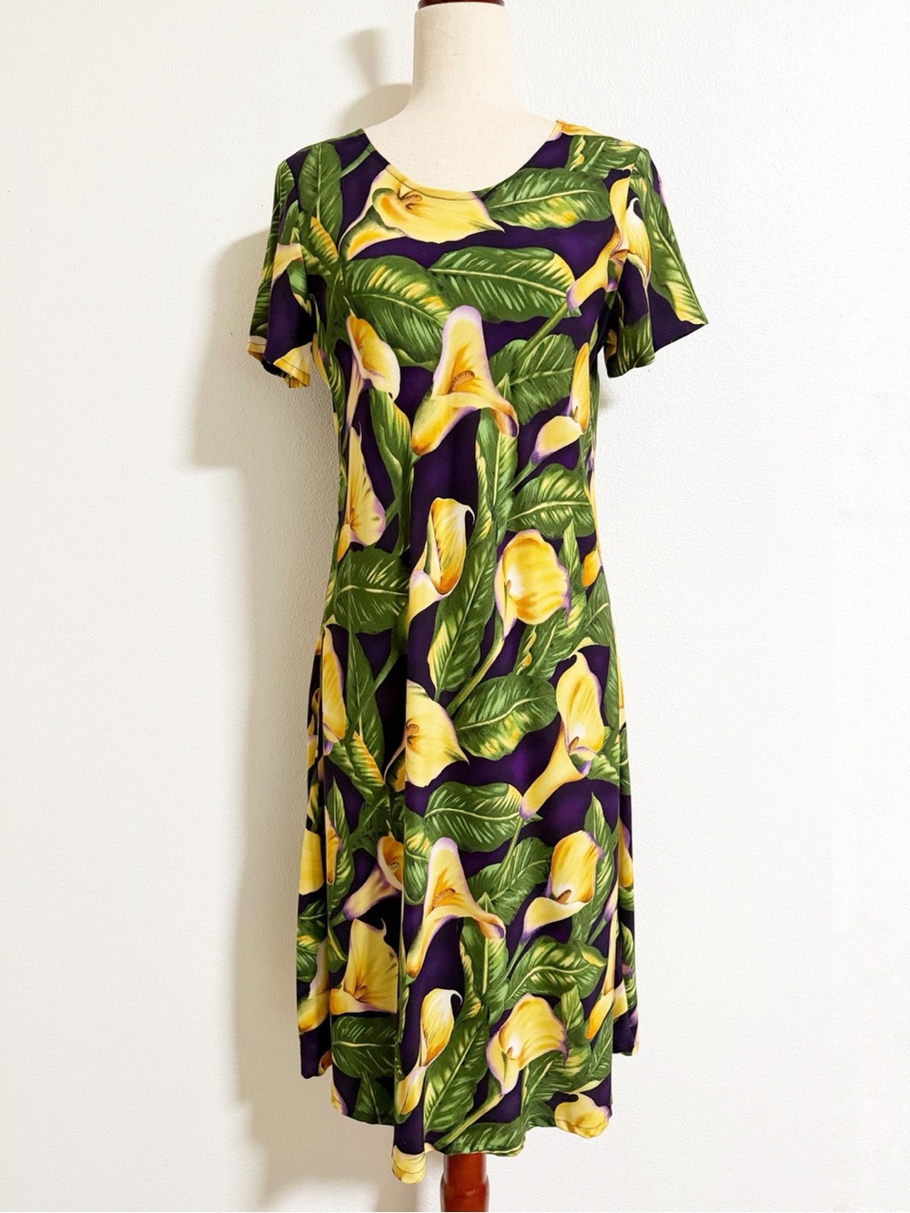 Vintage Hilo Hattie Challis Tropical Calla Lily Floral Tee Shirt Dress